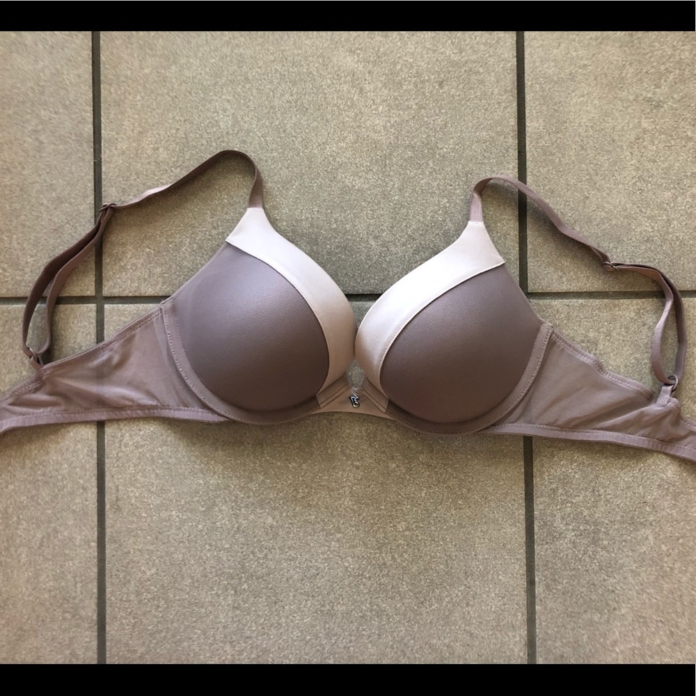 NWOT! VS Bra; Wired, Lined, Push-up! Beautiful